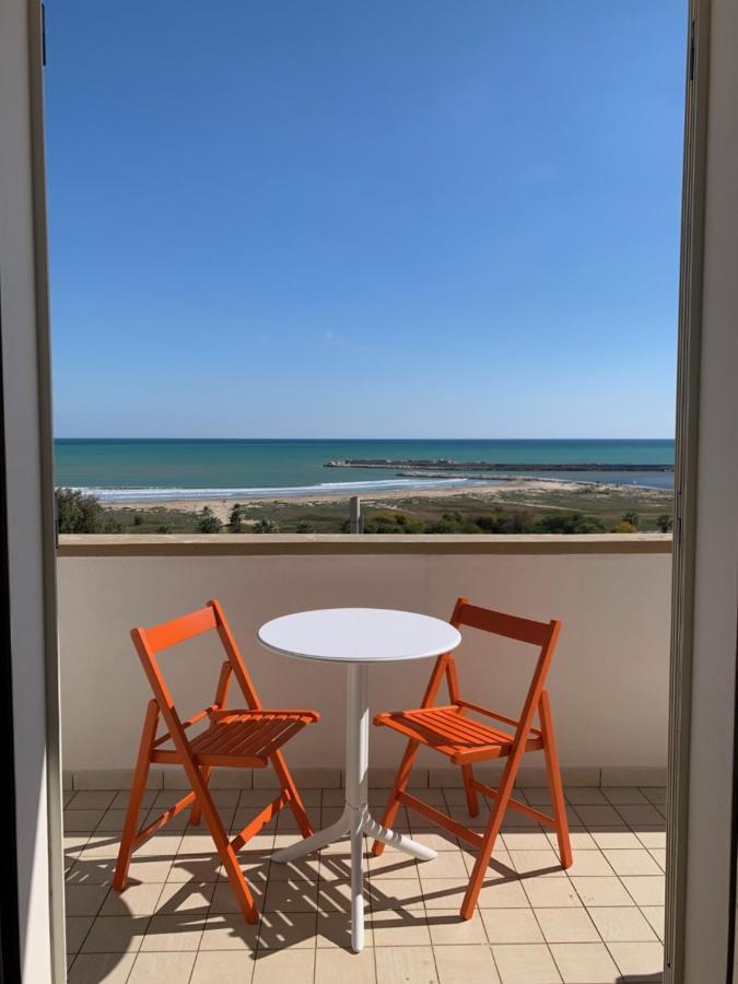 La Bussola Otel Porto Palo Dış mekan fotoğraf